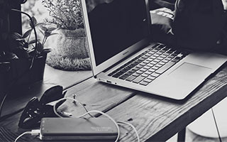 蘑菇影视在线观看深度揭秘：真相风波背后，圈内人在学校教学楼的角色特别令人意外